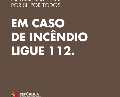 Devido ao agravamento de perigo meteorológico de incêndio para os próximos dias, relembramos que pela sua segurança em caso de incêndio ou em caso de suspeita de comportamentos de risco LIGUE 112. POR SI. POR TODOS. Saiba mais através do 211 389 320, do 808 200 520 ou em portugalchama.pt #portugalchama #porsiportodos #ligue112 #portugal Pc3