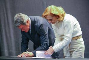 327562716 847854256317048 4716109178931245392 N